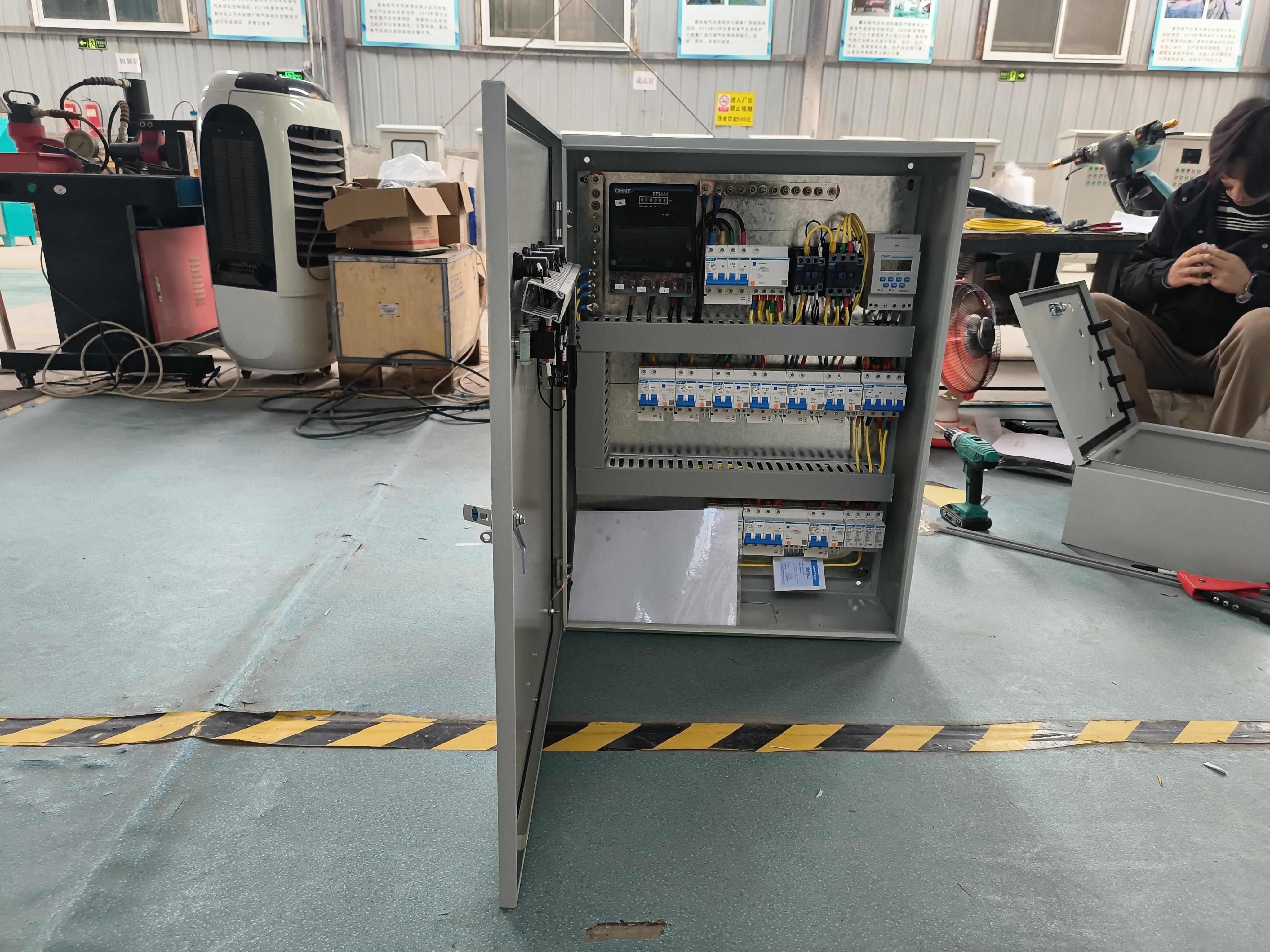 窑炉设备控制柜施耐德变频器风机损坏过热跳闸案例